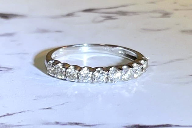 インフィニティ∞天然ダイヤモンドエタニティリング